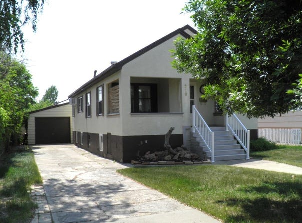 319 W Brennan St, Glendive, MT 59330