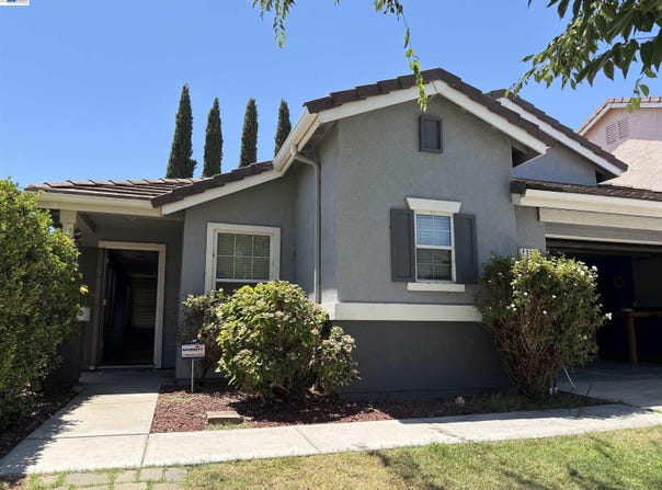 1112 Yellowhammer Dr, Patterson, CA 95363