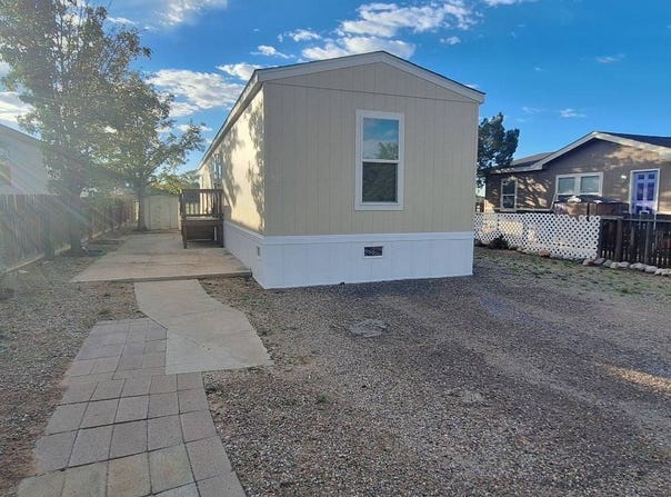 1 Vista Del Rio, Belen, NM 87002