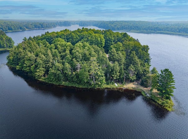 8009 PELTONEN RD, Hurley, WI 54534