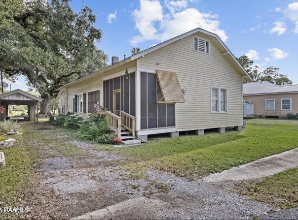 37 Prairie Avenue, New Iberia, LA 70560
