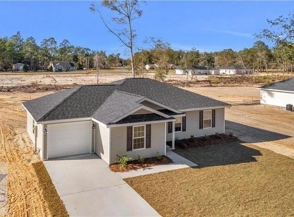 151 Pine Ridge Road, Jesup, GA 31545