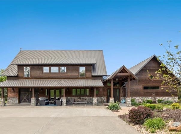 95 Bella Vista  RD, Berryville, AR 72616