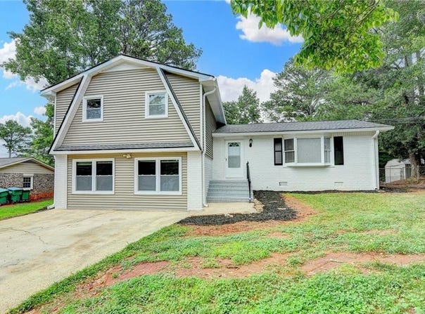 1094 Amber Ridge SW, Lilburn, GA 30047