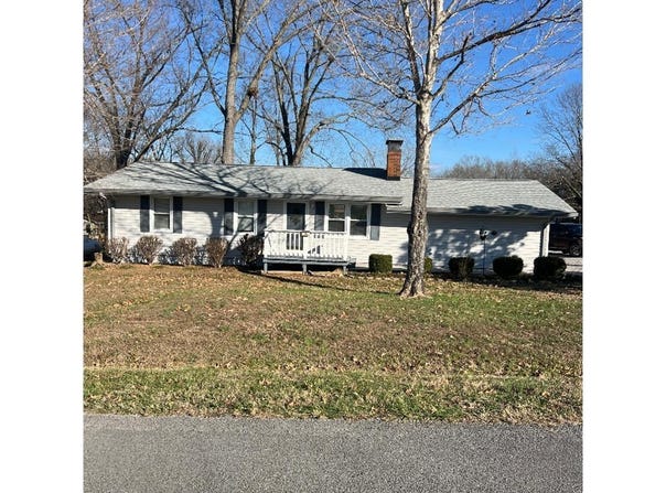 502 Carriage Cove Road, Cadiz, KY 42211