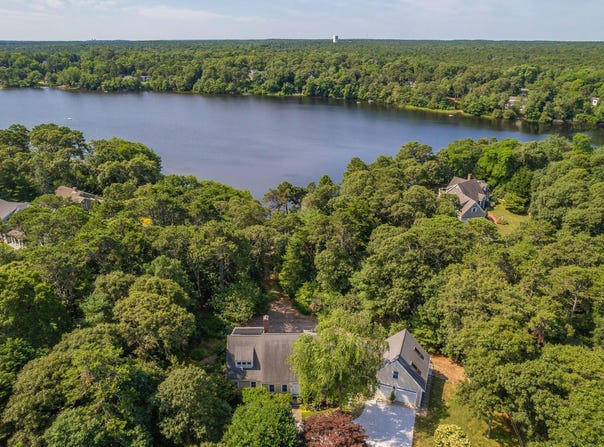 10 Lake Farm Lane, Orleans, MA 02653