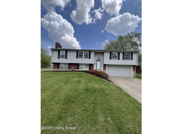 4213 Shenandoah Dr, Louisville, KY 40241