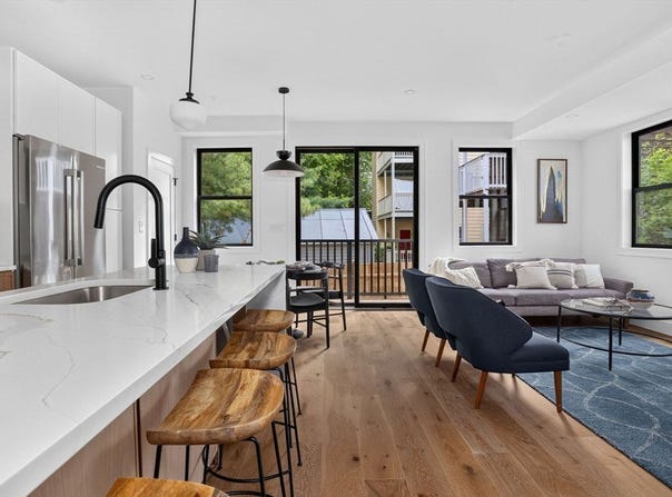 37 Kingston St, Somerville, MA 02144