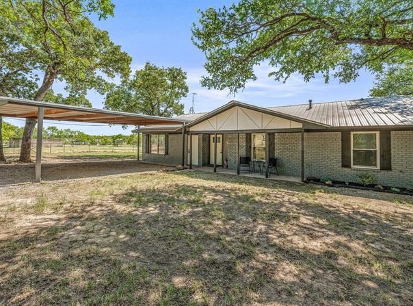 558 Copperhead, Mineral Wells, TX 76067
