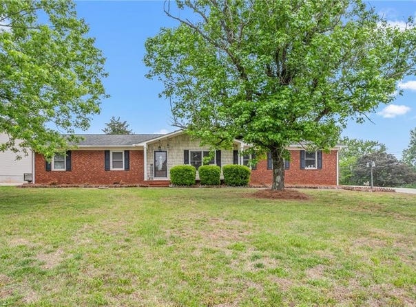 3810 Azalea Lane, Trinity, NC 27370