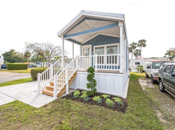 647 Nuna Ave, Ft Myers, FL 33905