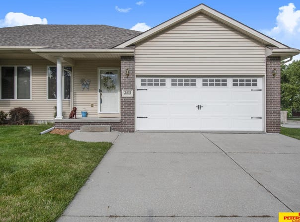 2553 N Laverna, Fremont, NE 68025