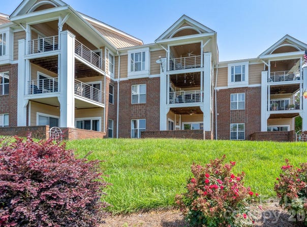 18511 Harborside Drive, Cornelius, NC 28031