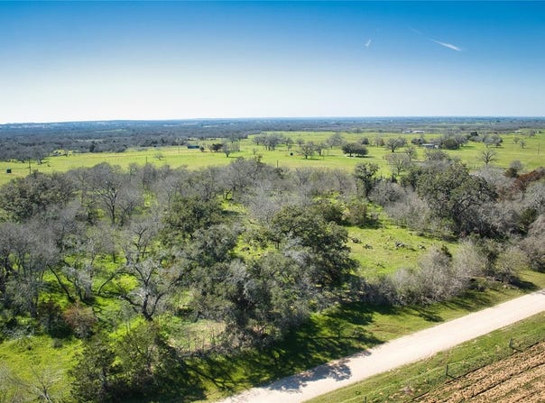 5940 Tenney Creek RD, Luling, TX 78648