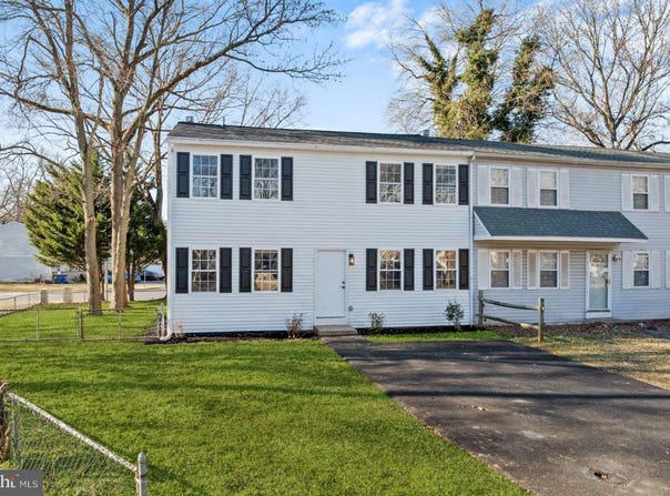 12 HERON Court, NEWARK, DE 19702