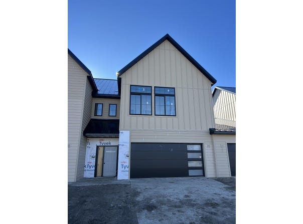 21 E Duke St., Vermillion, SD 57069