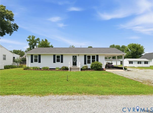 161 Cedar Dr, Dunnsville, VA 22454