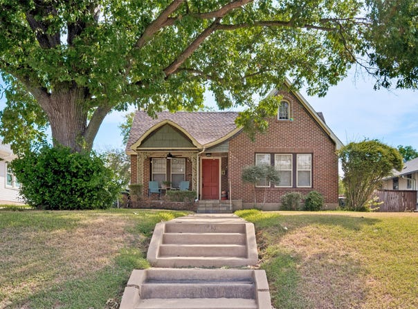2619 S Adams, Fort Worth, TX 76110