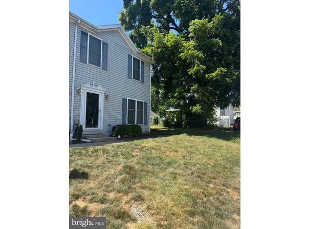 1102 MARKET STREET, NEW CUMBERLAND, PA 17070