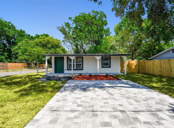 10011 N ANNETTE AVENUE, TAMPA, FL 33612