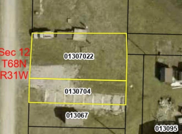 203 & 205  State St., Benton, IA 50835