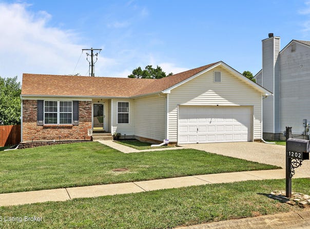 1202 Cedar Springs Pkwy, La Grange, KY 40031