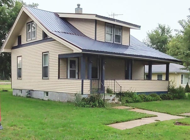 203 Maple Street, Clemons, IA 50051