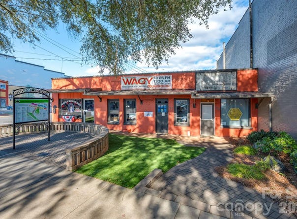 155/157 E Main Street, Forest City, NC 28043