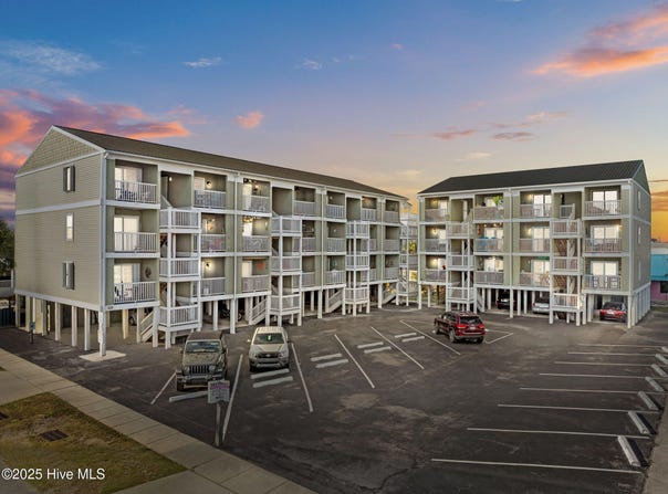 108 Lake Park Boulevard S, Carolina Beach, NC 28428