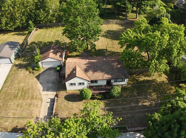 417 John R Street, Clare, MI 48617