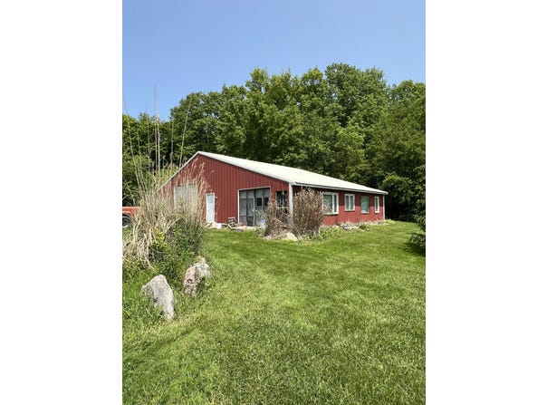 7530 Warren Woods Road, Three Oaks, MI 49128