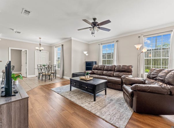 900 Dean Lee Dr, Baton Rouge, LA 70820