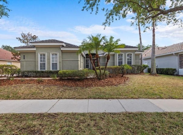 8463 DUNHAM STATION DRIVE, TAMPA, FL 33647