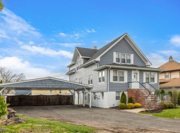 61 sabina st, Little Ferry Boro, NJ 07643-1436