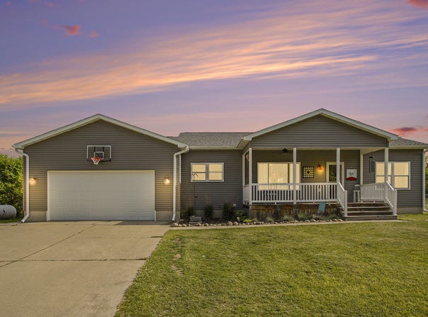 8862 Bever Road, Delton, MI 49046