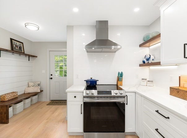 302 Western Ave A, Gloucester, MA 01930