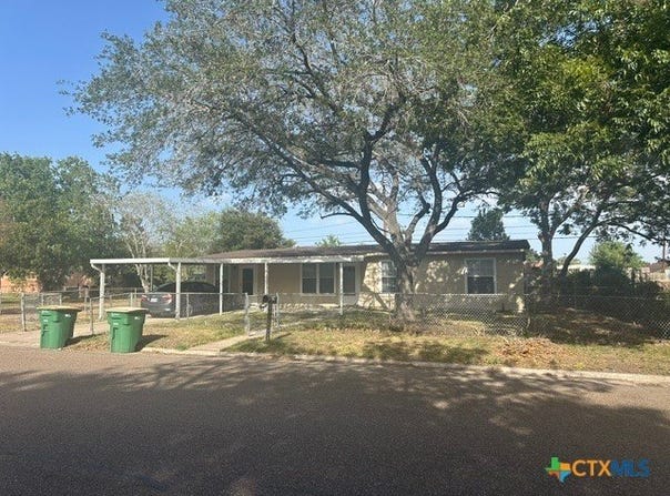 2908 Cedar Street, Victoria, TX 77901