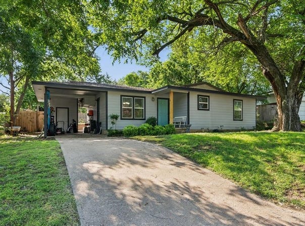 1321 S Lamar Street, Weatherford, TX 76086