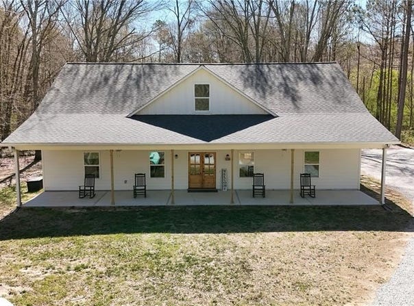 90 Jefferson Road, Statham, GA 30666