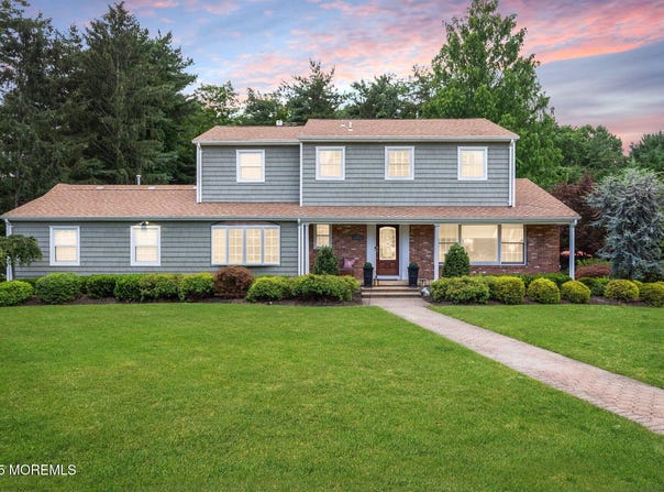 44 Devonshire Court, Middletown, NJ 07748