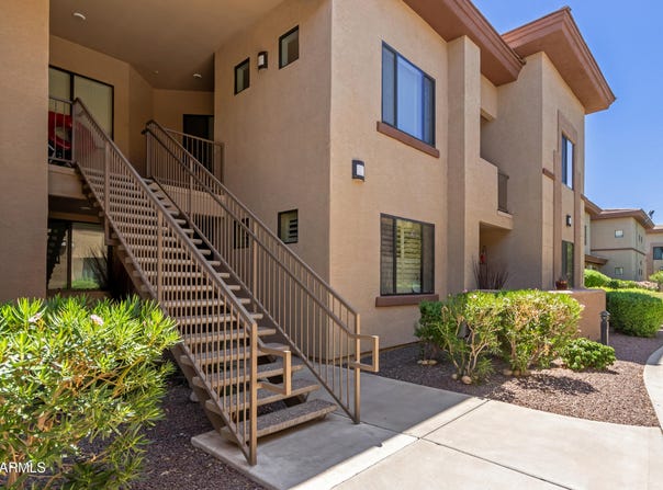 3330 S Gilbert Road, Chandler, AZ 85286