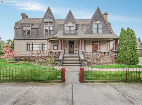 233 SE 4TH St, Pendleton, OR 97801