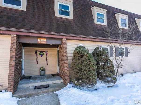 15 Dorset Court, Edwardsville, IL 62025