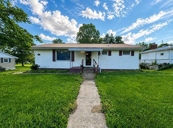 293 Ferguson Ave, South Webster, OH 45682
