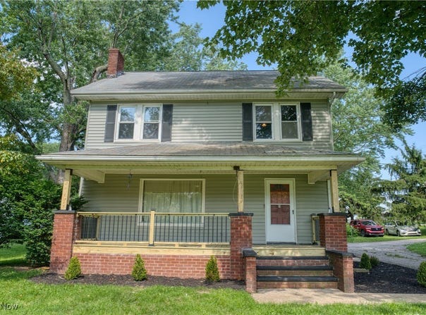2161 Canton Road, Akron, OH 44312