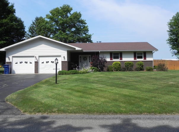 906 Bowman Street, Colon, MI 49040