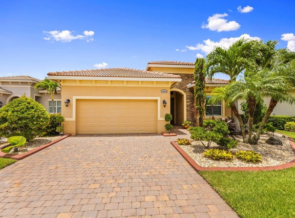 18024 SW Cosenza Way, Port Saint Lucie, FL 34986