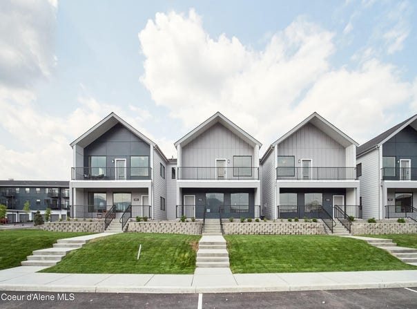 953 E RAILROAD AVE, Post Falls, ID 83854