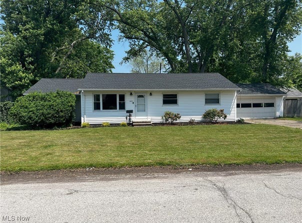 605 Cherokee Trail, Willoughby, OH 44094