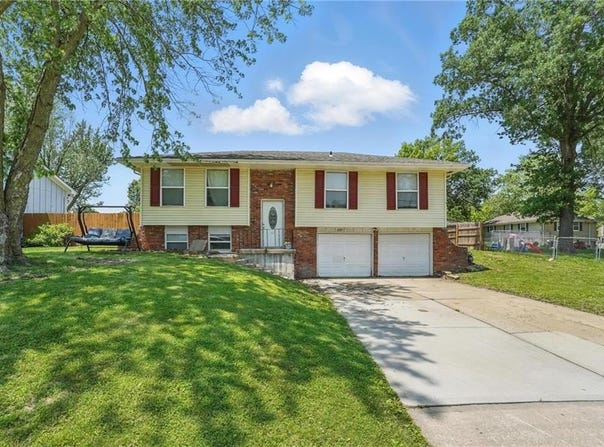 1224 Michele Drive, Excelsior Springs, MO 64024